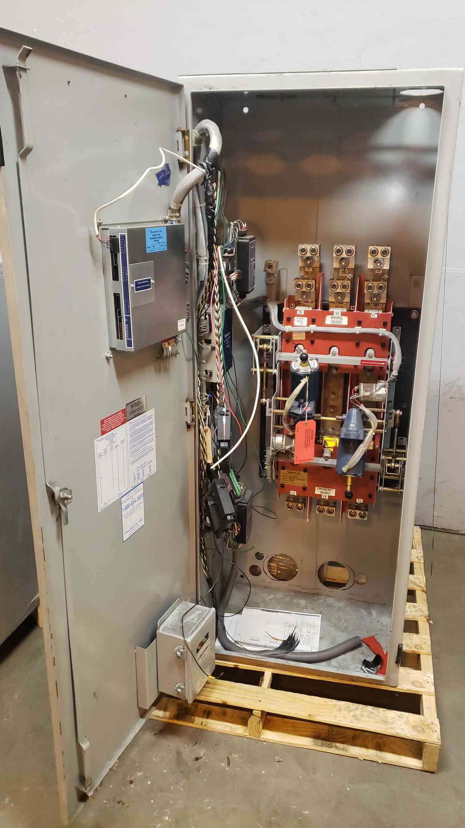 800 Amp. Russelectric #RMTD-8003CE, automatic transfer switch, 277/480 Volts, 3PH - Image 3