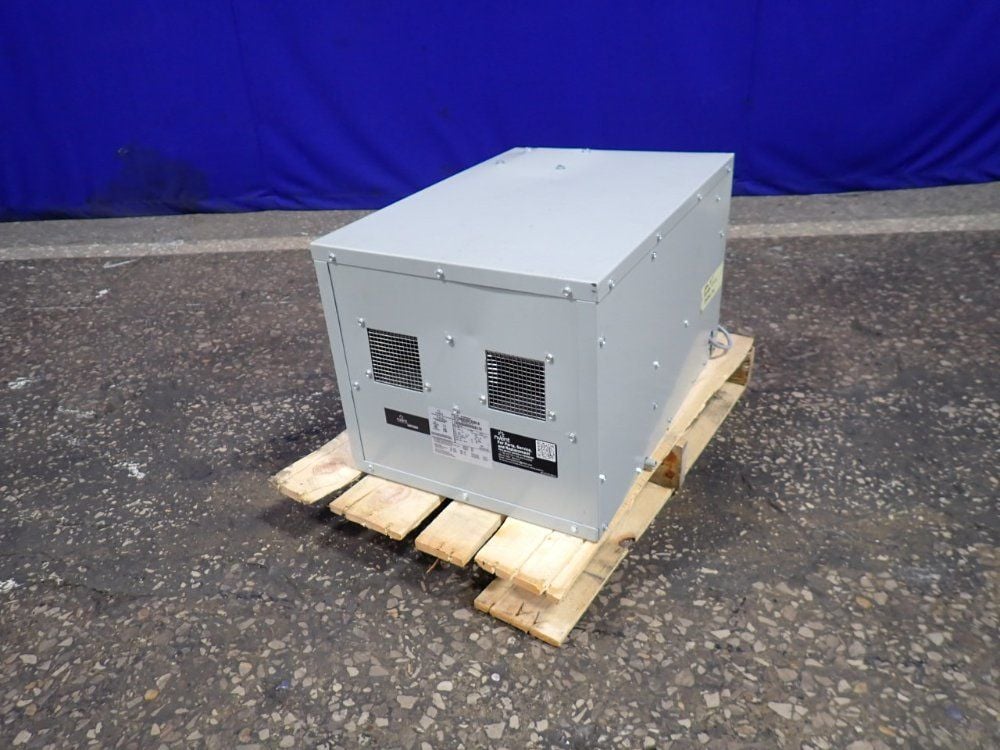 Nvent #HB160846G040, Electronic Enclosure Air Conditioner, R-407C, 7075/8133 BTU Cooling, 50/131 &deg;F Temp. - Image 1