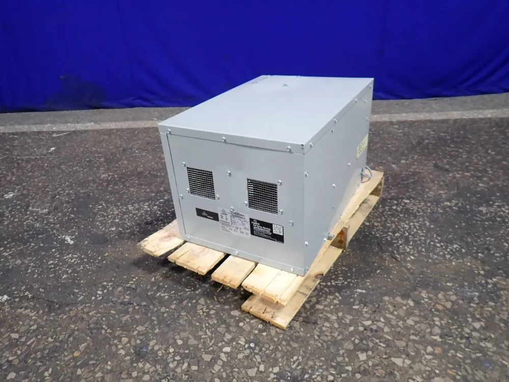 Nvent #HB160846G040, Electronic Enclosure Air Conditioner, R-407C, 7075/8133 BTU Cooling, 50/131 &deg;F Temp. - Image 1