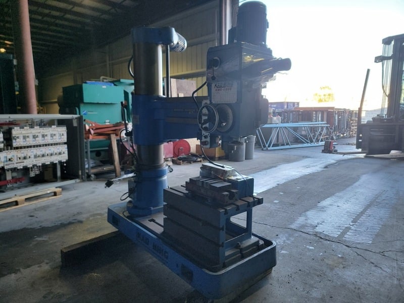 2.3'-11.8" Kao Ming #KMR-1100S, Radial Arm Drilling Machine, 19.68" x 29.52" x 15.74" table, 8.66" spindle - Image 6