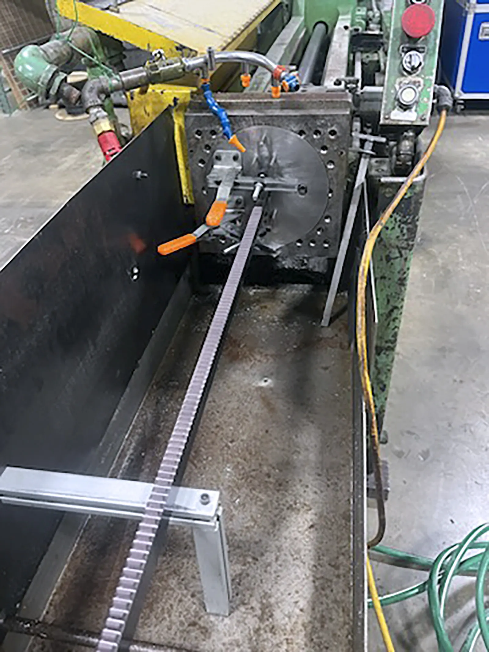 5 Ton x 48" stroke, Ohio, horizontal pull broaching machine, 4" bore diameter, 1976 - Image 4