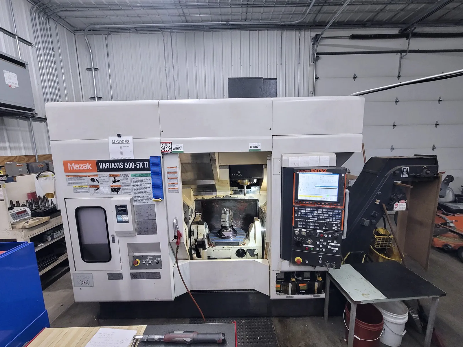 Mazak #Variaxis-500-5X-II, CNC vertical machining center, 60 automatic tool changer, 20" X, 20" Y, 18" Z - Image 1