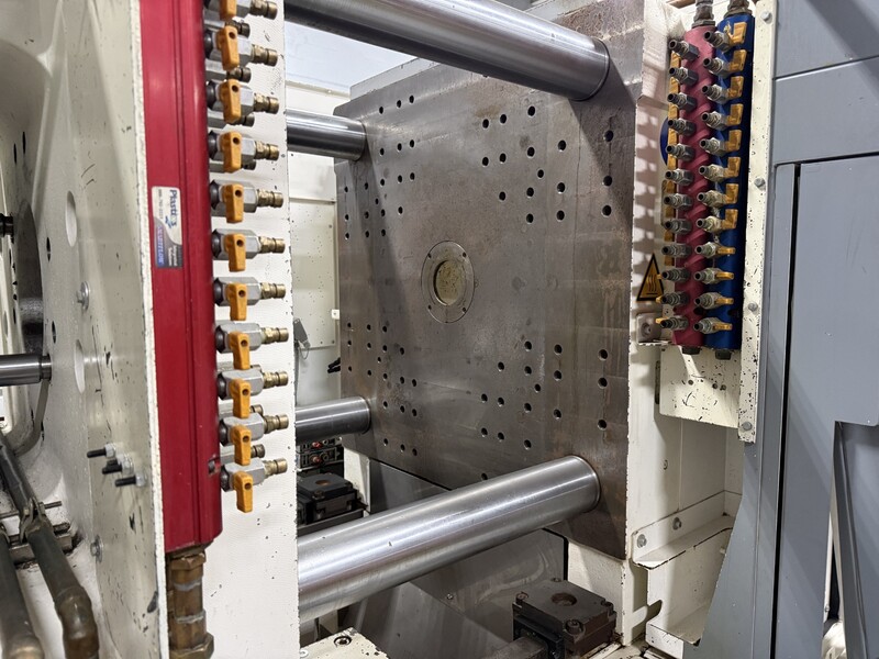 310 Ton, 21.21 oz., Engel #Emotion-1340/310, injection molding machine, 55mm screw, 2011 - Image 5