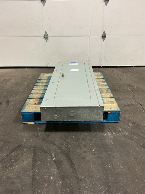 400 Amp. General Electric, NHB, panelboard, 4-wire, 3 phase, 277/480Y Volts - Image 9