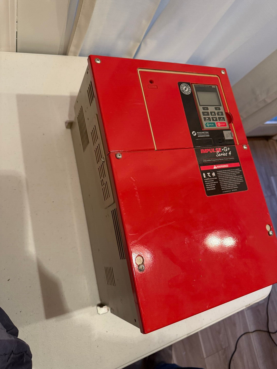 40 HP Yaskawa, CIMR-AU4A0072AAA, Variable Frequency Drive, 60 amps, 480 Volt, 3PH - Image 1