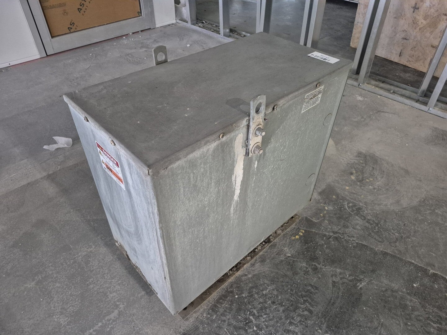 45 KVA 600 Primary, 208Y/120 Secondary, Delta Dry type Step-Down Transformer, Nema 3R, 3PH - Image 1