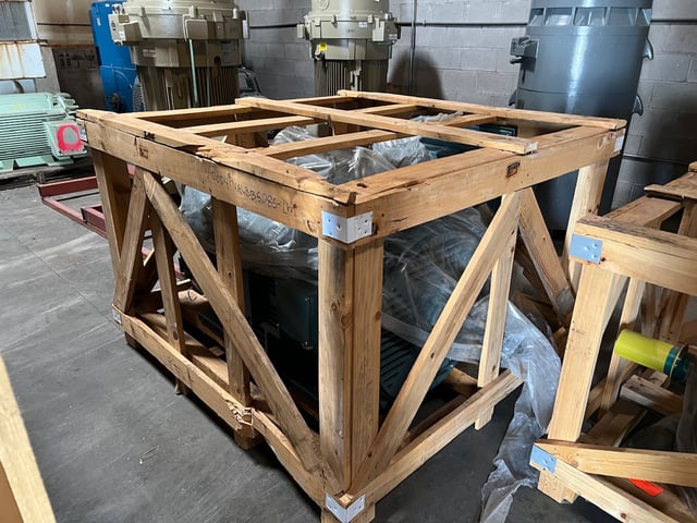 400 HP 1800 RPM Landmark, Frame 508S, Drip-Proof Ball Bearing, 2300/4000 Volts, New Surplus - Image 3