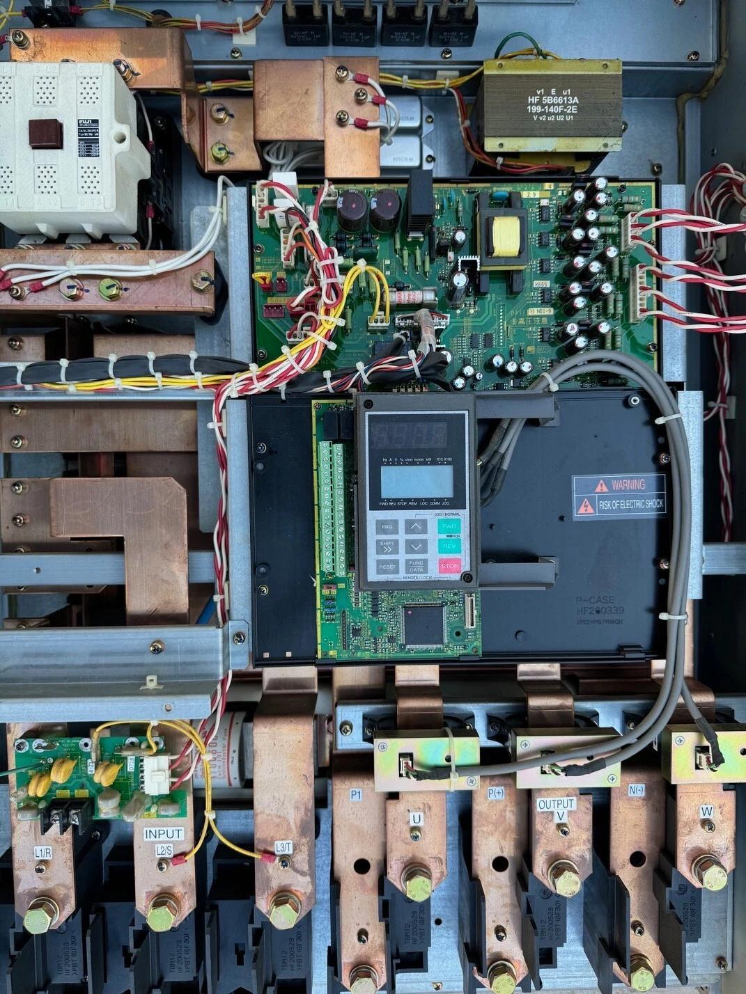 300 HP General Electric/ Fuji Electric, 6KG1143300X9B1, Variable Frequency Drive, 380-460 Volts, 3PH - Image 9