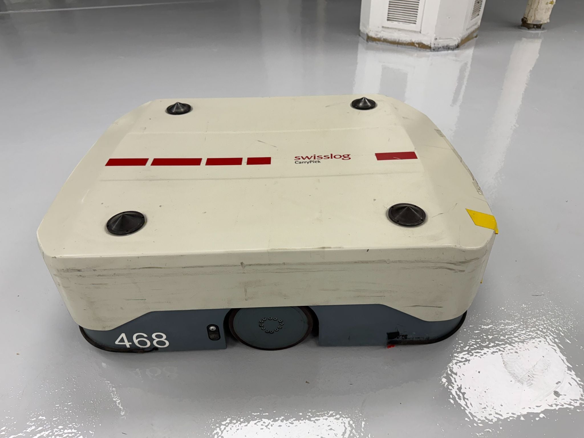 Kuka AGVs, KMP 600, batteries & charger included, sold in lots of 10 - Image 4