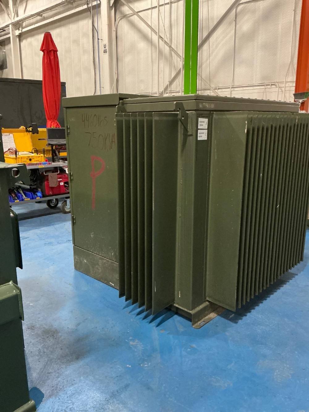 750 KVA 13200Y/7620 Primary, 208Y/120 Secondary, 3 phase, Padmount Transformer - Image 3