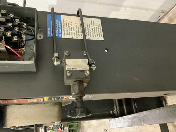 150 Ton, Dake #8-228, hydraulic H-frame press, 16" stroke, 48" btwn uprights, 20" x 55" bed area, 2 HP - Image 5