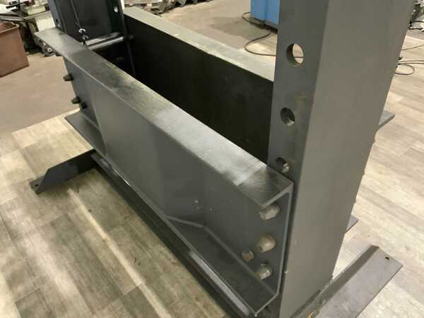 150 Ton, Dake #8-228, hydraulic H-frame press, 16" stroke, 48" btwn uprights, 20" x 55" bed area, 2 HP - Image 9