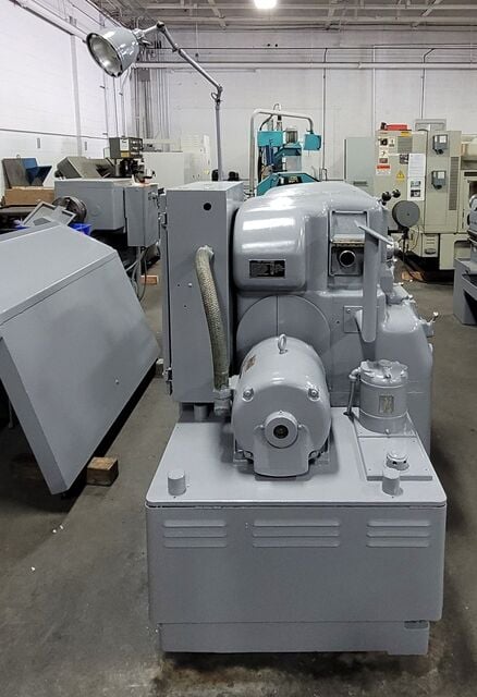 17" x 54" Monarch #612, engine lathe, 12" 4-jaw chuck, 2" bore, D1-6, taper attachment, Aloris quick change - Image 4