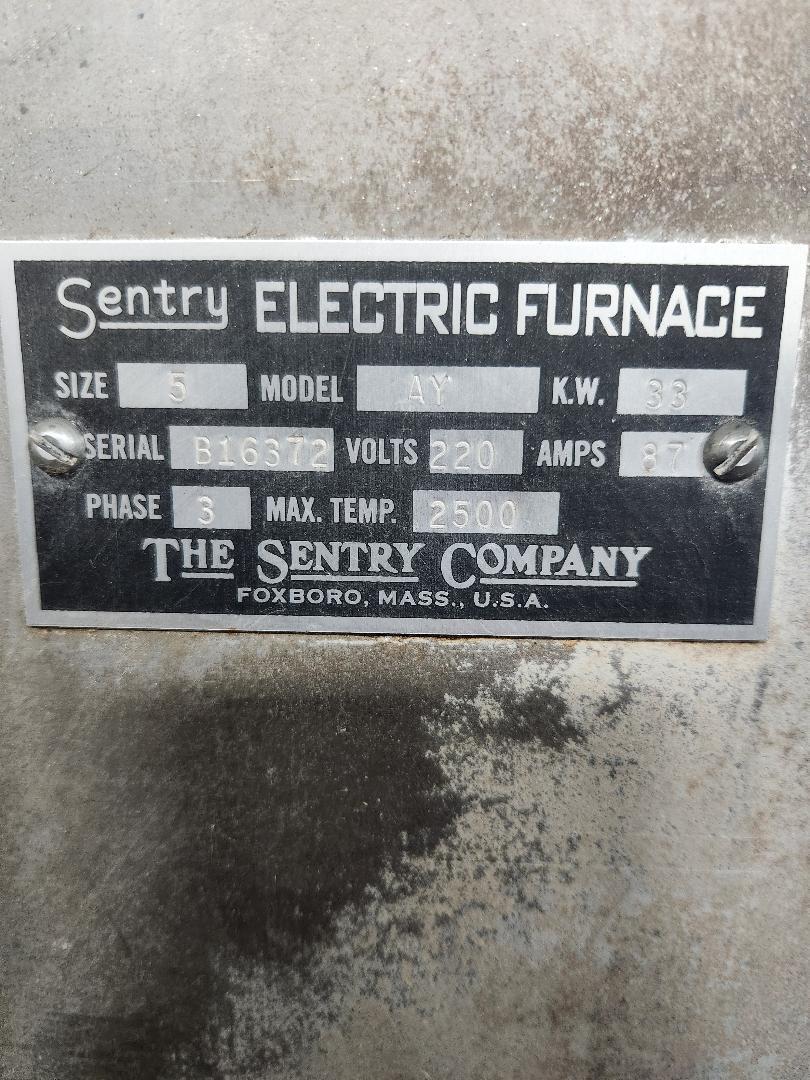 12" width x 8" H x 17.5" D Sentry Size 5 #AY, heat treat furnace, 2500°F, 220 V., 3-phase, 87 amps. - Image 7