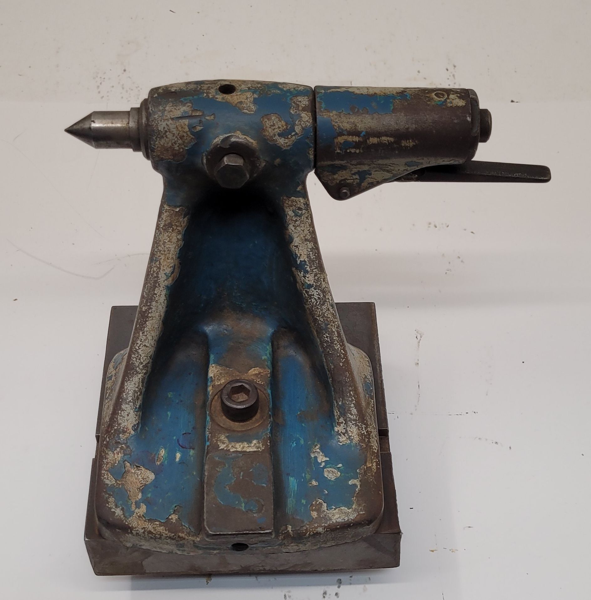 K.o. Lee, tailstock, 5-3/8" center - Image 1