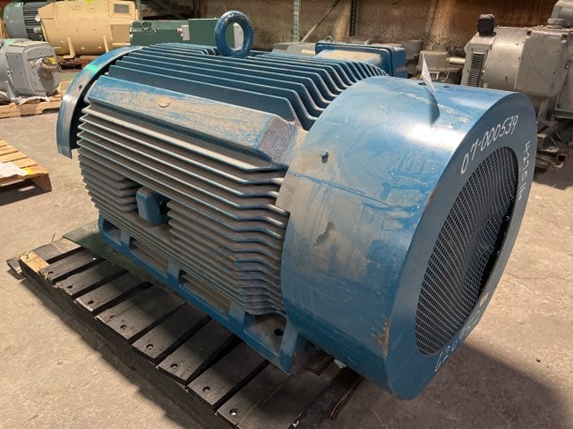 250 HP 1800 RPM Toshiba, Frame 5010US, TEFC BB, 2300 Volts - Image 2