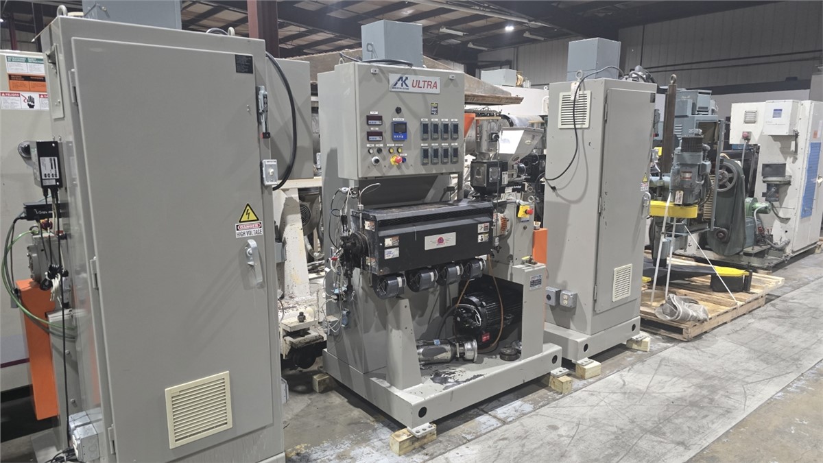 1.25" American Kuhne, extruder, 30:1 L/D ratio, 42" centerline, Eurotherm 3208 temperatur controller, 2014 - Image 2