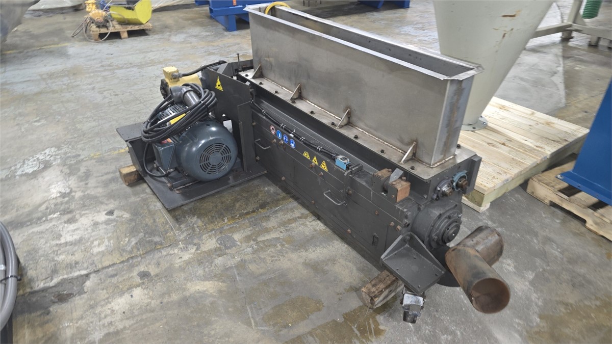 8" x 56" AEC #WG5600, granulator, 10 HP, 3 Knife Open Rotor, 2 Bed Knives, 36" infeed height, 2017 - Image 7