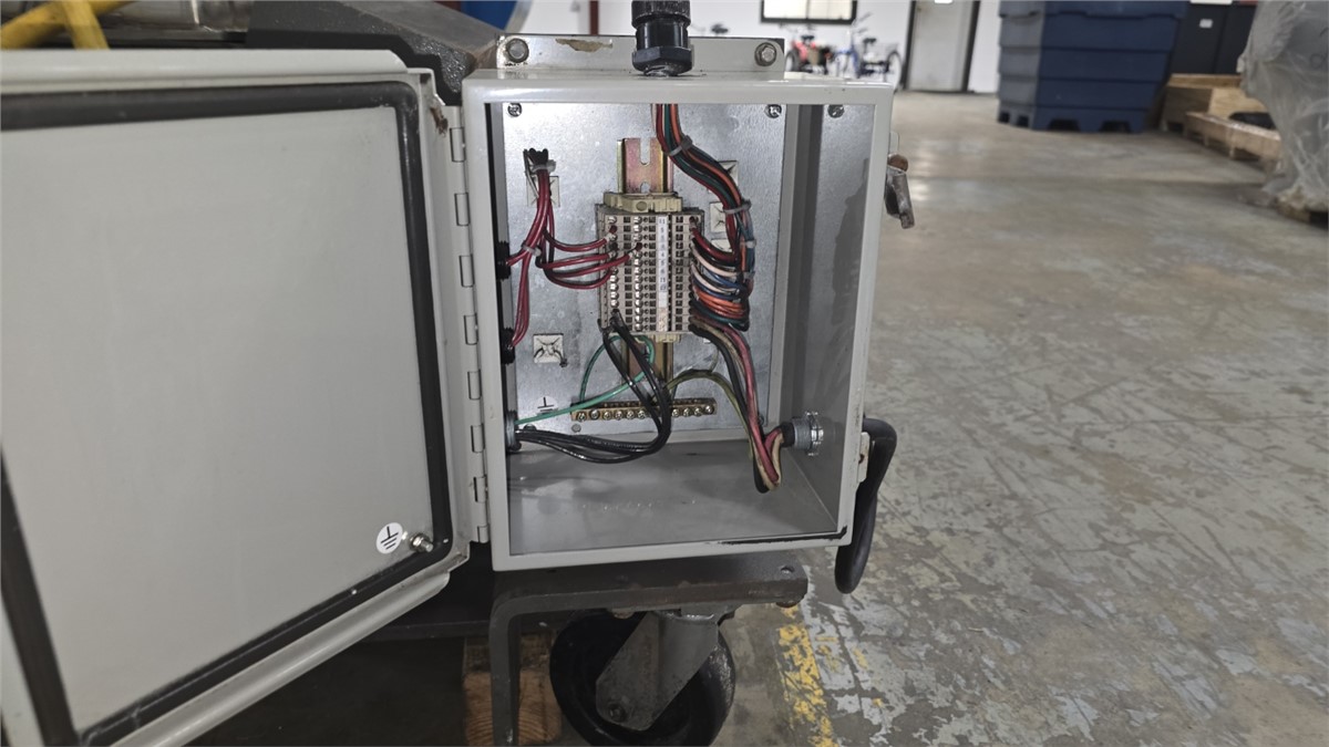 8" x 56" AEC #WG5600, granulator, 10 HP, 3 Knife Open Rotor, 2 Bed Knives, 36" infeed height, 2017 - Image 10