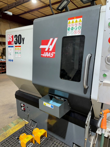 Haas #DS-30Y, 3-Axis CNC Lathe, 31.7" swing, 23" machining length, 18" turning diameter, 8" chuck, 2" bar, 30 - Image 2