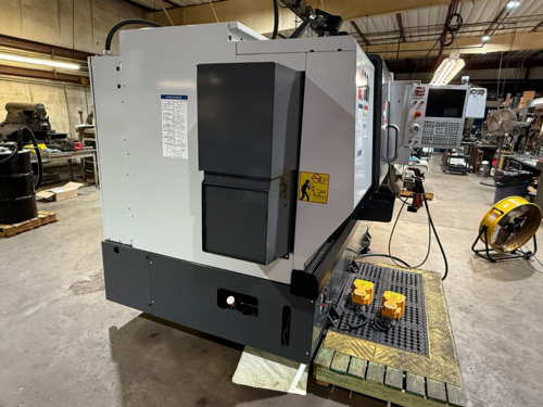 Haas #DS-30Y, 3-Axis CNC Lathe, 31.7" swing, 23" machining length, 18" turning diameter, 8" chuck, 2" bar, 30 - Image 3