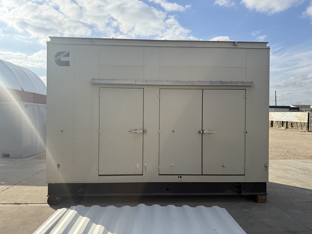 500 KW Cummins #500GFGB, Natural Gas Stationary Generator, 752 amps, 1800 RPM, 277/480 Volts, 2015 - Image 5
