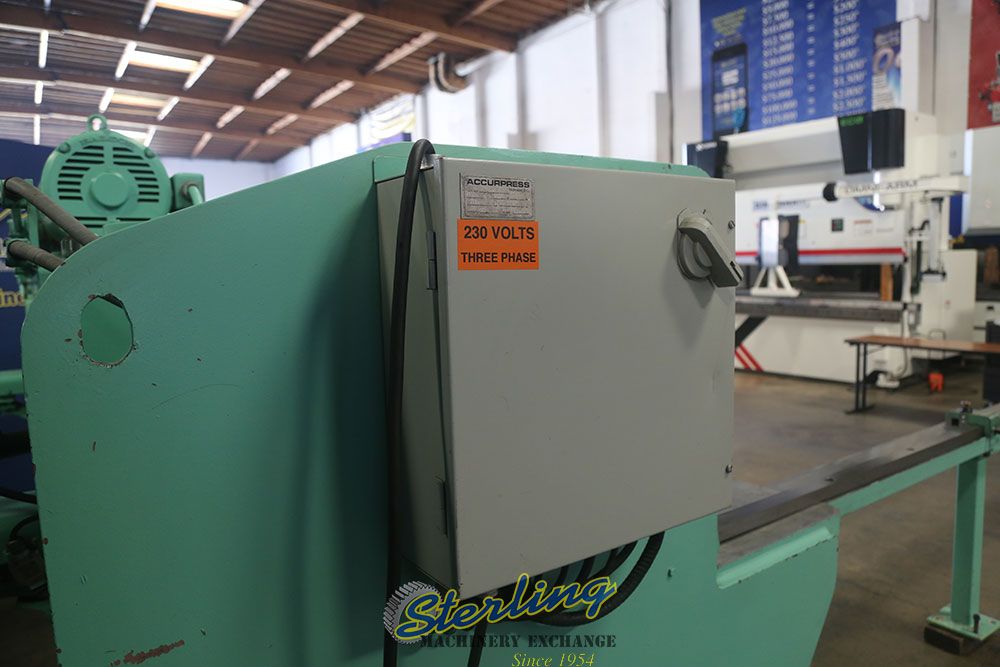 1/4" x 10' Accurshear #825010, heavy duty hydraulic shear, 12" throat, 11 holddowns, front operated power - Image 8