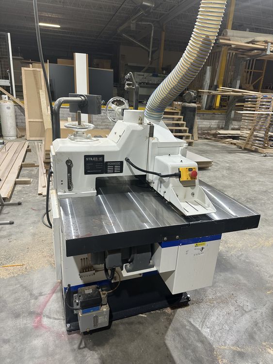 Ironwood #SLR330, straight line rip saw, 10" blade, 1" arbor, 43" x 63" table, 15 HP - Image 3