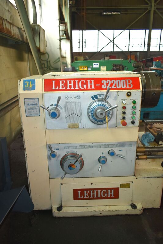32"/44" x 200" Lehigh #32200B, heavy duty gap type engine lathe with 5" hole thru spindle, 3-jaw 15" chuck - Image 3