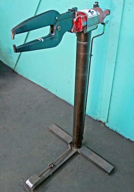 Chicago Pneumatic #CP-0351, Compression Riveter, 9" reach, 7.8" Shut Height, 30" L yoke - Image 5