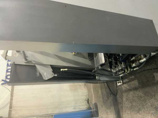 70 Ton, LVD #SP670, hydraulic press brake, Cybelec CYB Touch 12 CNC controls, 6' overall, dual foot pedals - Image 10