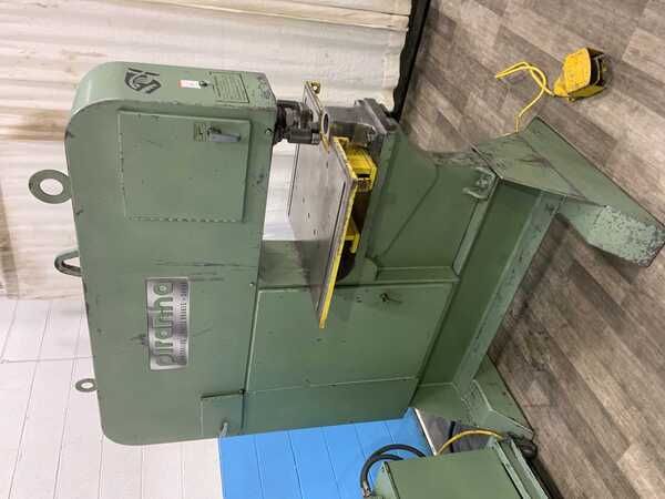 Piranha #SEP-120, ironworker with hydraulic tank system, 120 ton, foot pedal, 10 HP - Image 2