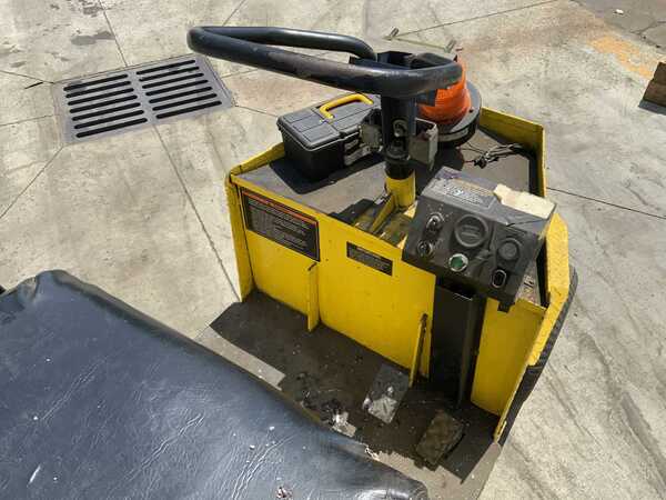 Columbia #EX21-F-24, 4-wheel electric utility vehicle, 750 lb. capacity, 9 MPH, 1000 lb. towing capacity - Image 10