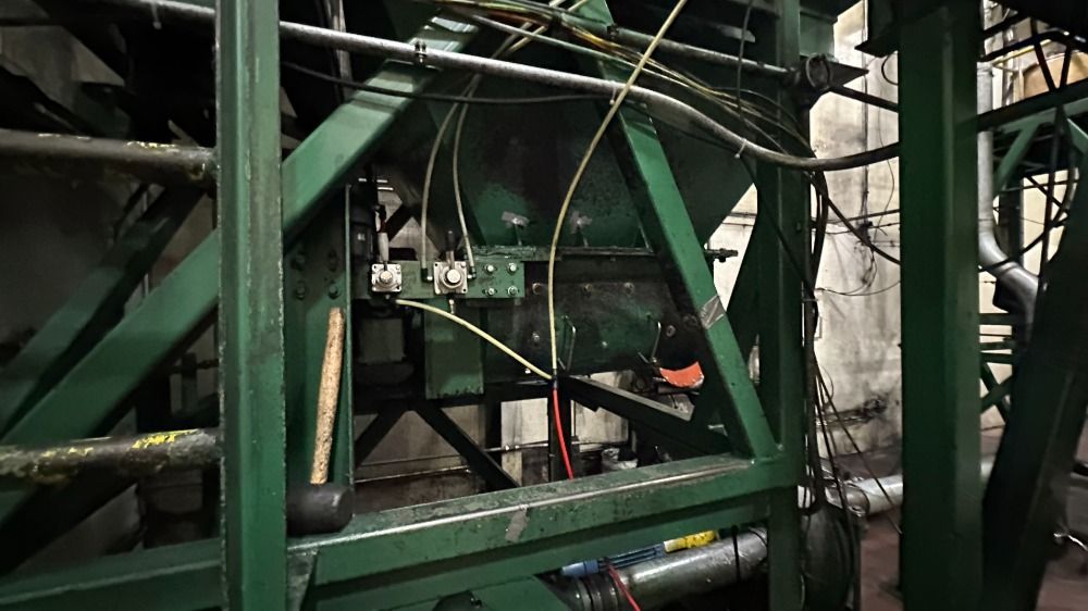 24" Donaldson #C24, Air Classifier, Acrison auger feeder - Image 2