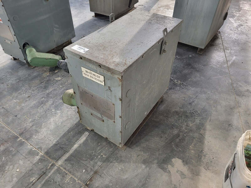 45 KVA 600 Primary, 208Y/120 Secondary, Delta CETC0045S001532, dry type, Nema 3R, 2002 - Image 1