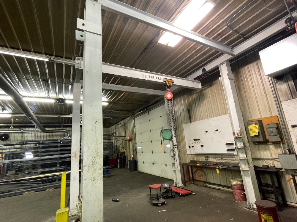 2 Ton, Freestanding Bridge Crane - 8' L x 10' width x 12' T (Already Taken Down) - Image 4