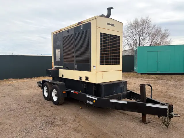 200 KW Kohler, Rehlko #200REOZV, Diesel Generator, 308 amps, 277/480 Volts, 3PH, 282 hours, 2005 - Image 1
