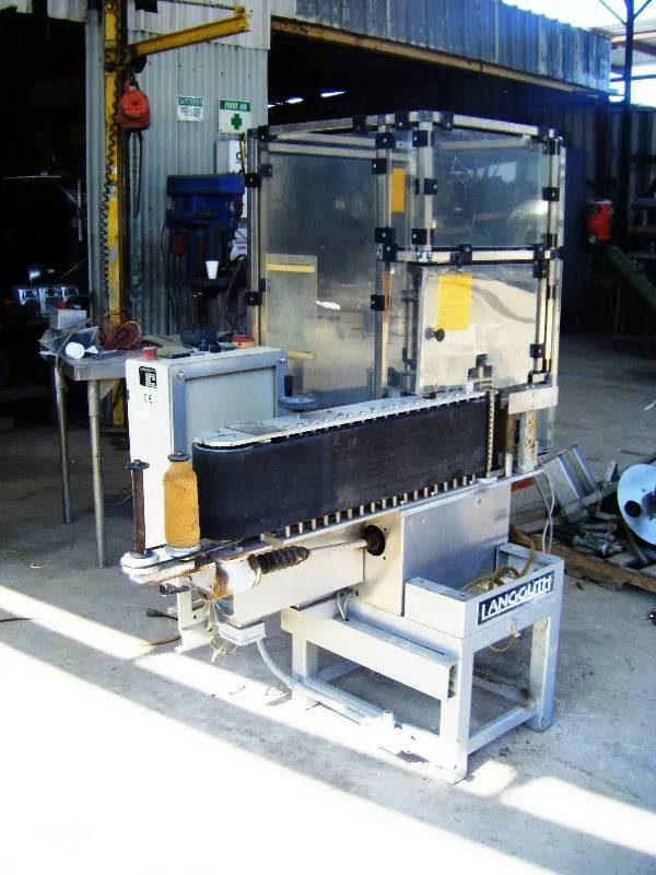 Langguth #E23, Cold Wet Glue Pail Labeler, 100 CPM, 175 mm to 395 mm label sizes, 1996 - Image 7