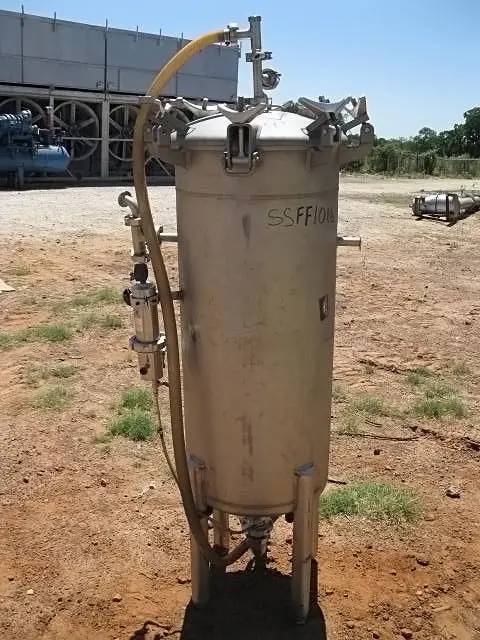 47 gallon Axton Manufacturing Ltd, Stainless Steel Pressure / Vacuum Tank, 18" diameter x 43" straight wall - Image 6