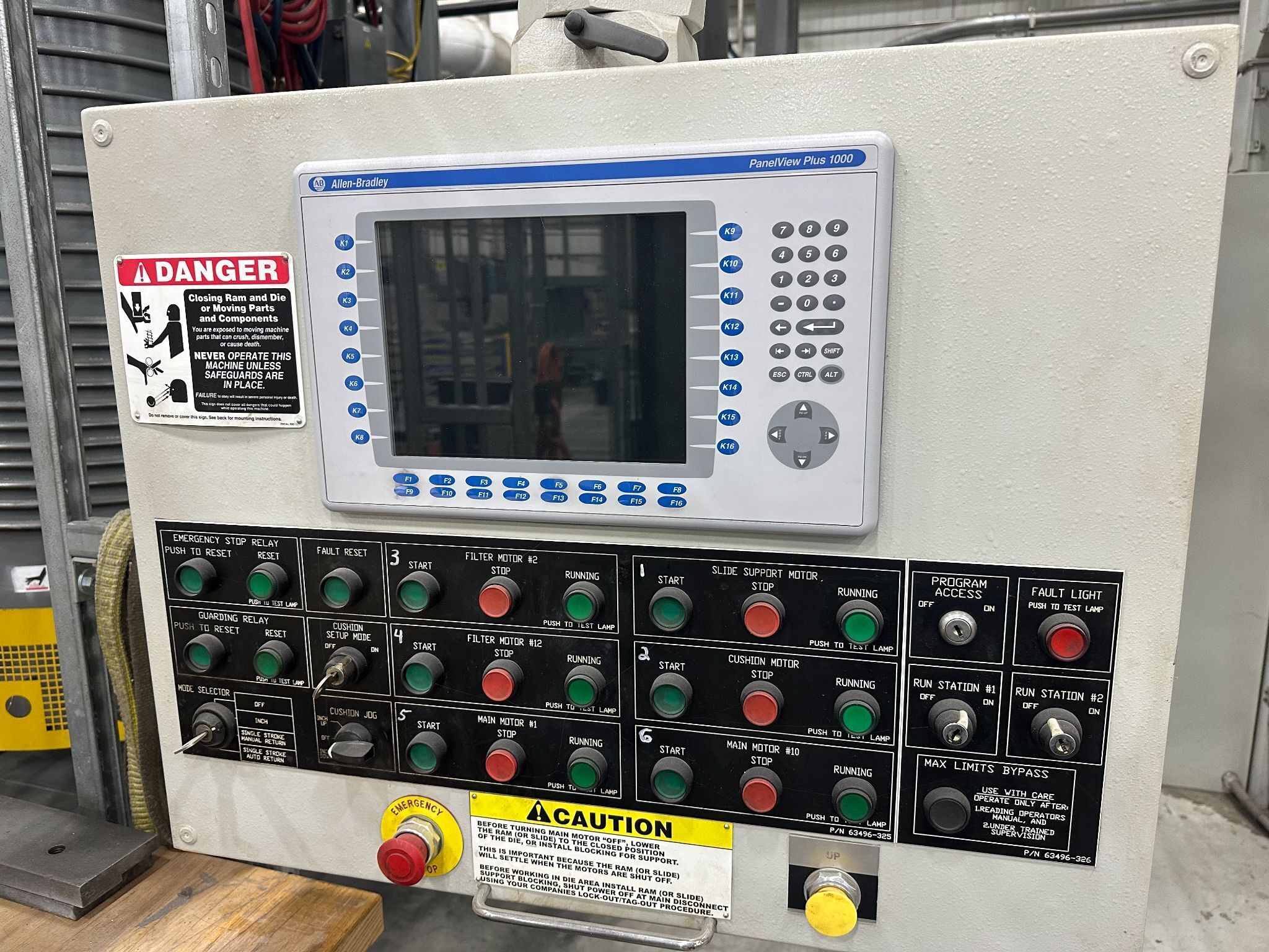 1350 Ton, Pacific #1350D-10/80, hydraulic press, 48" stroke, 66" daylight, 120" x80" bed, 1650 gallon - Image 4