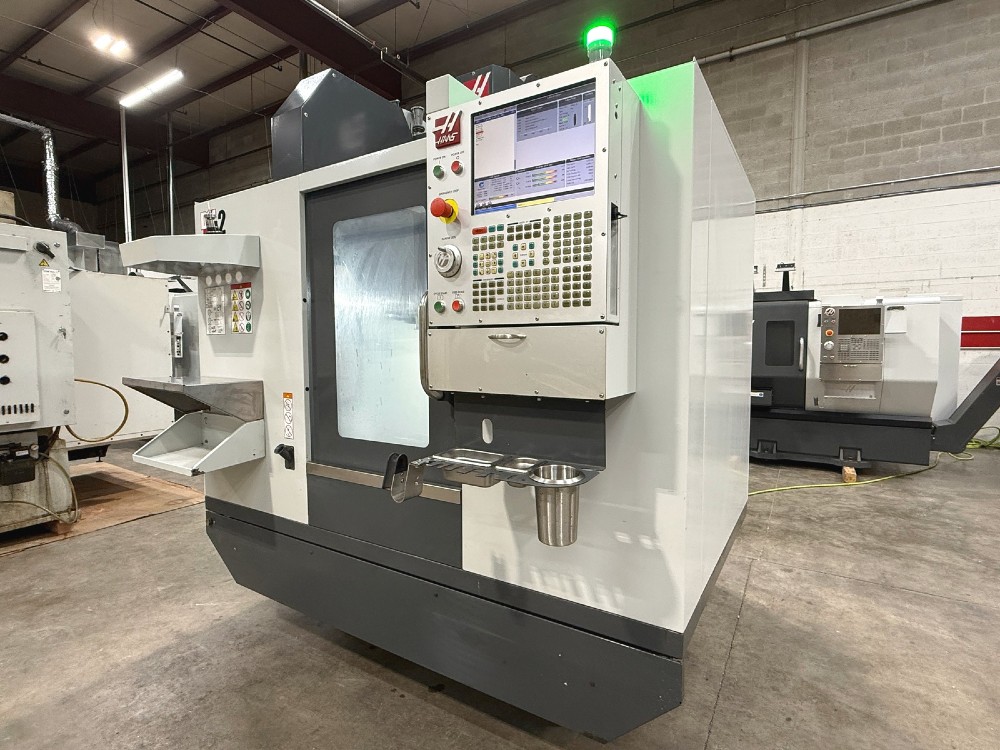 Haas #DM-2, CNC vertical machining center, 18 automatic tool changer, 28" X, 16" Y, 15.5" Z, 10000 RPM, #40 - Image 2
