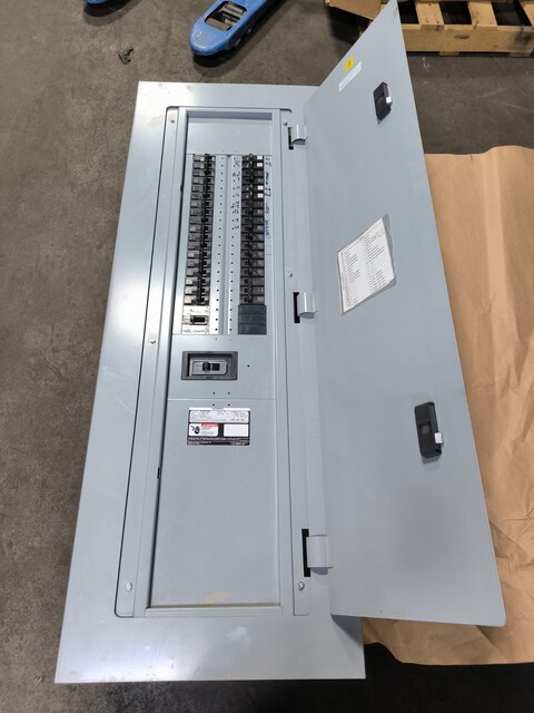 600 Amp. Siemens S3C42ML600EBS, Panelboard, 208Y/120 VAC, 3PH, 4W