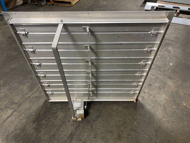Louver Damper, w/ Emerson Electric 3405D-23 Motor Actuator Untested - Image 8