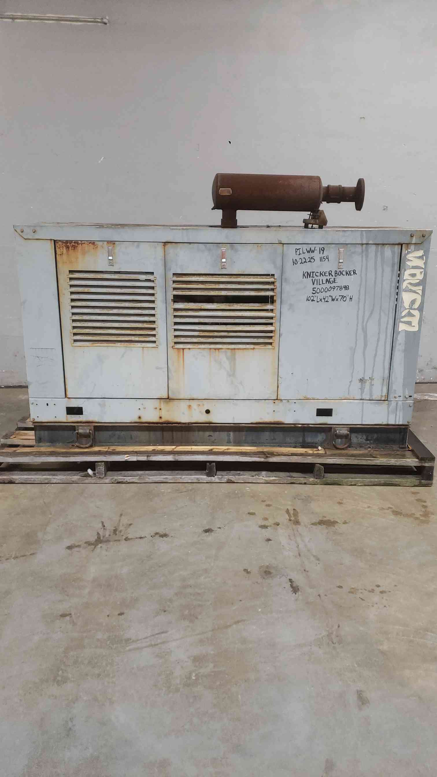 35 KW Kohler Ford #35RZ82, Nat Gas LP Generator, 1 & 3PH, 614 Hrs - Image 1