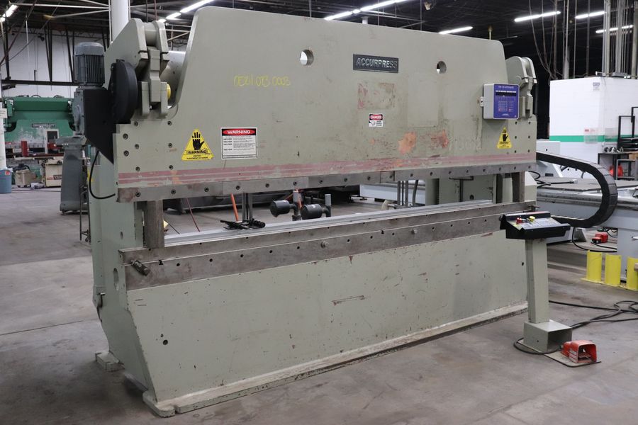 130 Ton, Accurpress #713012, Hydraulic Press Brake, Automec CNC150, 12' bed, 124" between housing, 14" open - Image 3