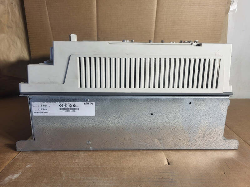 25 HP ABB, ACS800-04-0030-7, VFD, 600 Volts - Image 1