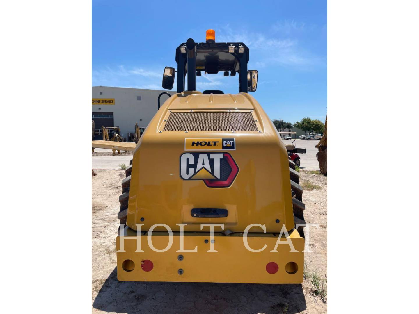 Caterpillar CP12, Vibratory Single Drum Pad, 168 hours, S/N: 74900104, 2024 - Image 4
