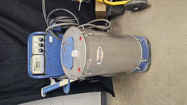 Powder system, Nordson #Surecoat, on cart with 80 lb. hopper - Image 1