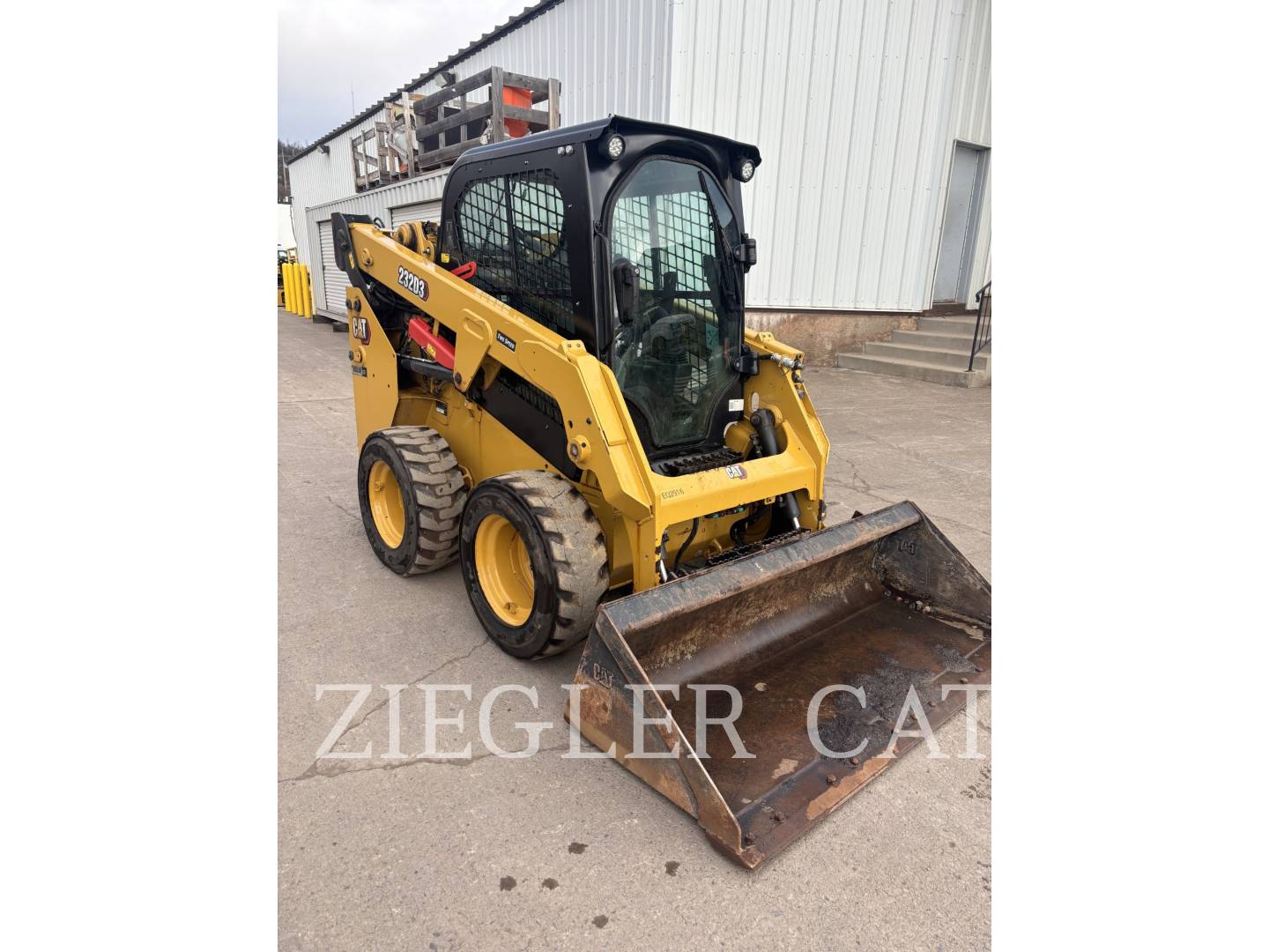 Cat 232D3, Skid Steer Loader, 636 hours, S/N: GJ500177, 2021 - Image 2
