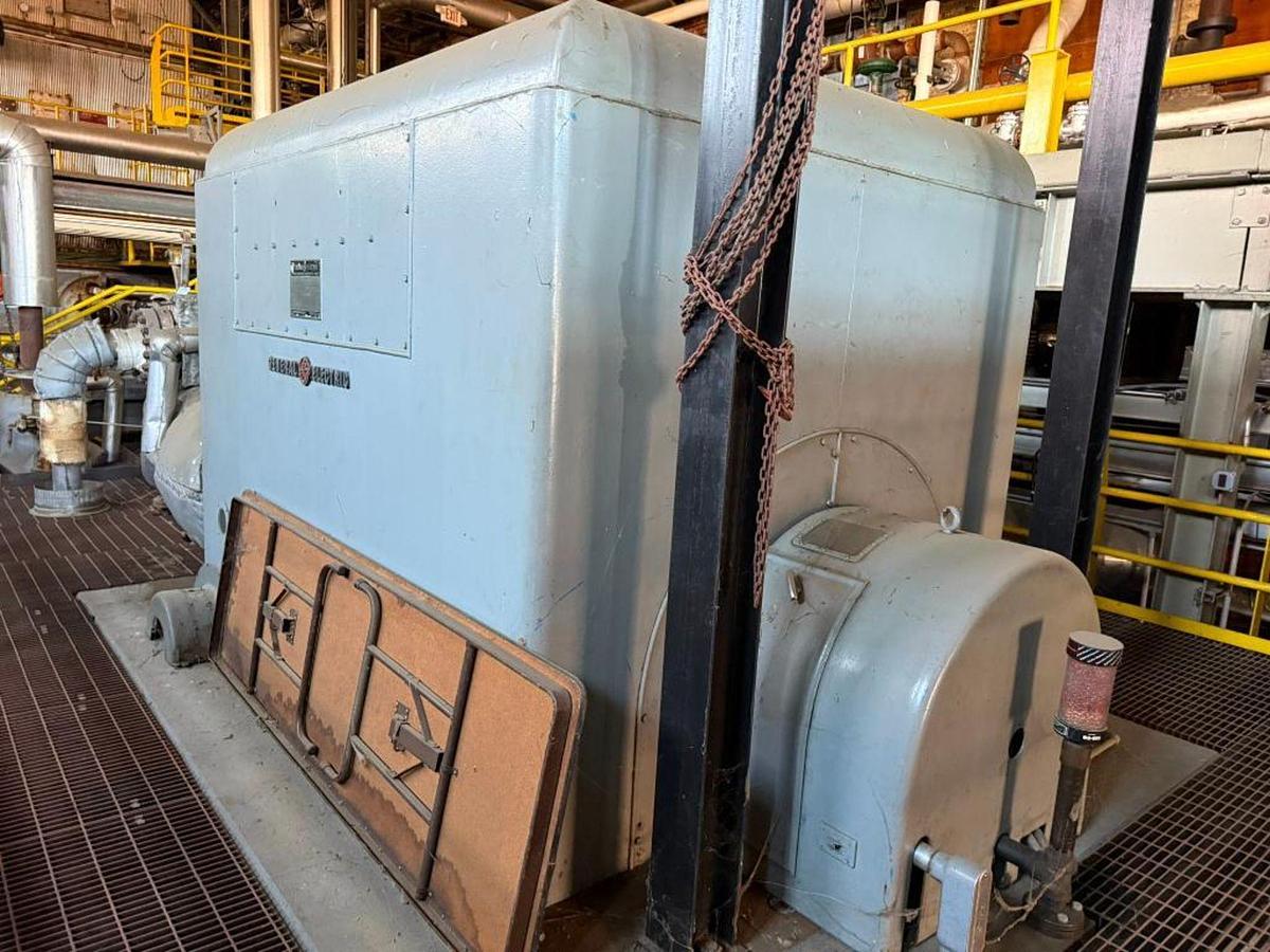 3600 KW General Electric #139847, Steam Turbine-Generator, Air Cooled, 6250 KVA, 13.8 kV - Image 2